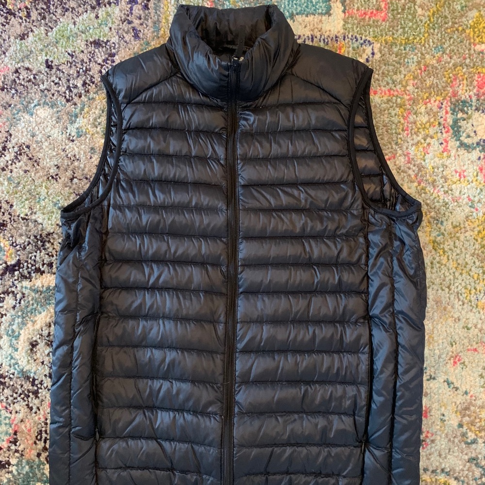 Uniqlo micro down vest